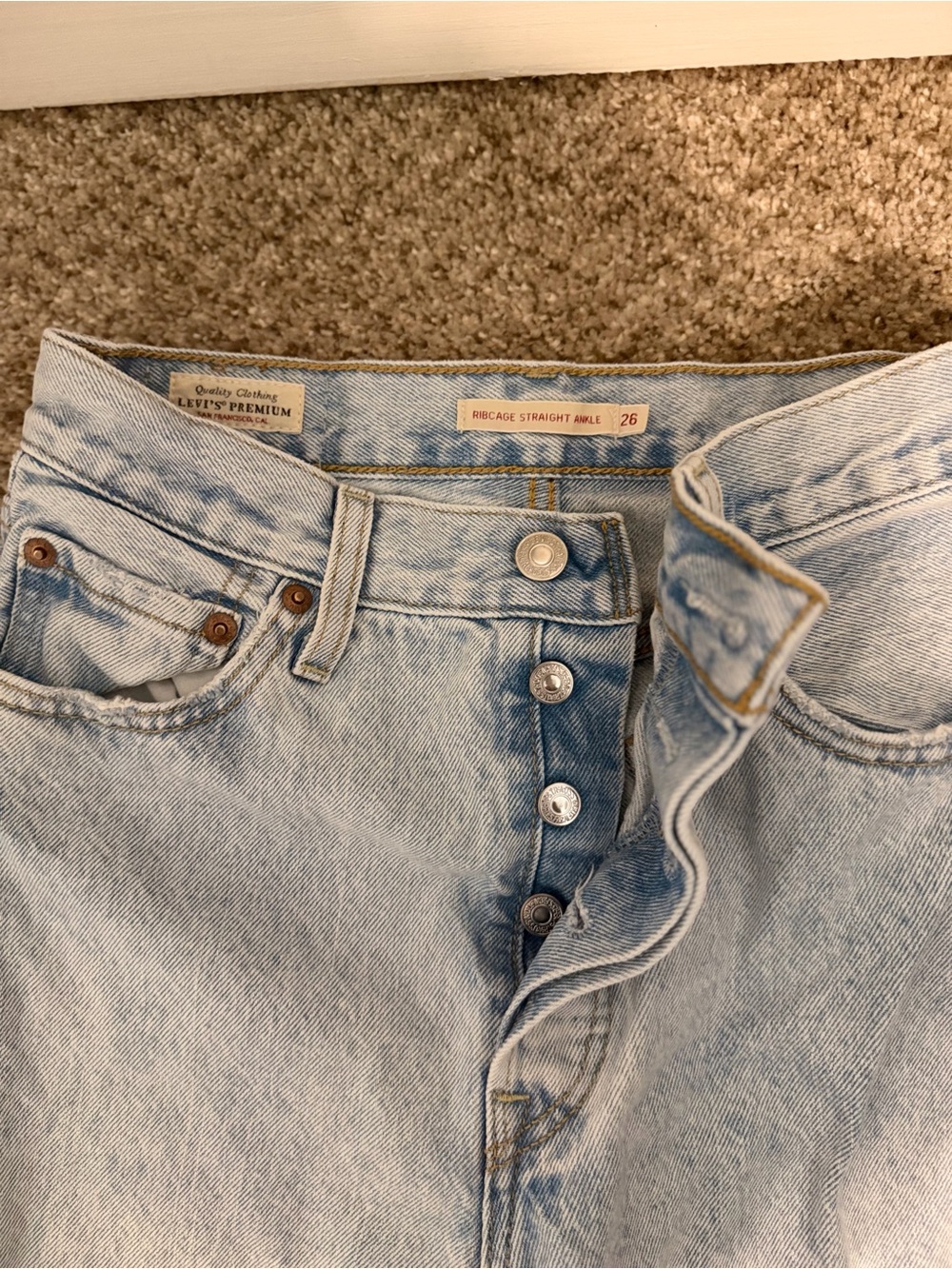 Levi's Light Blue Straight-Leg Women's Jeans - Picture 3 of 8